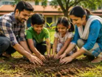 পরিবার গাছ লাগাচ্ছে